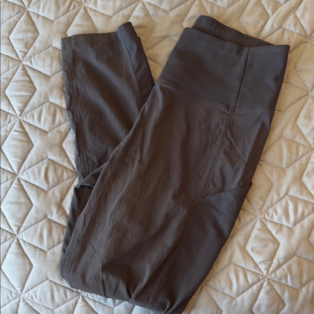 Athleta Black Trekkie Hybrid Leggings